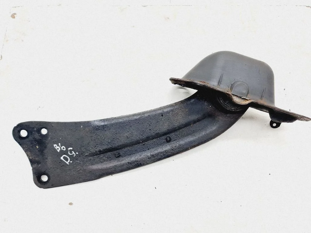 Aizmugurējā svira (dakša) 3C0505226A