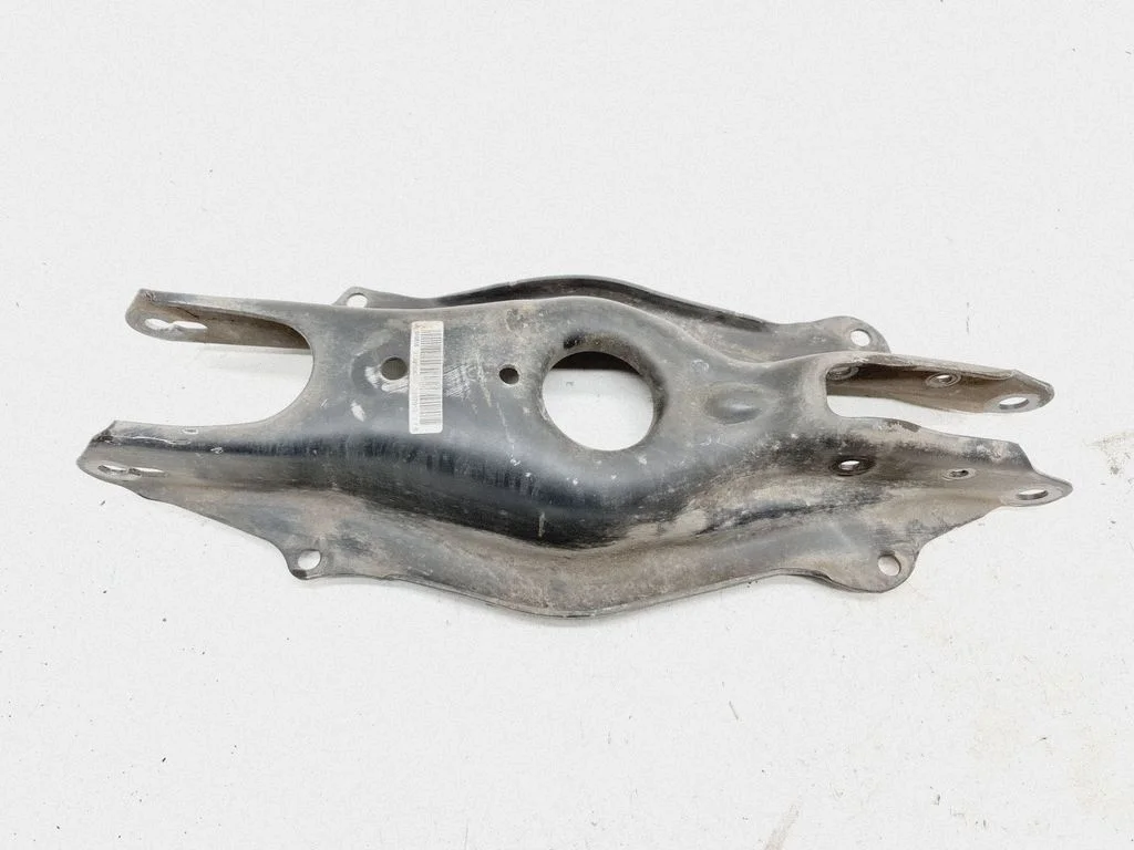 Rear upper control arm/wishbone A2053522000