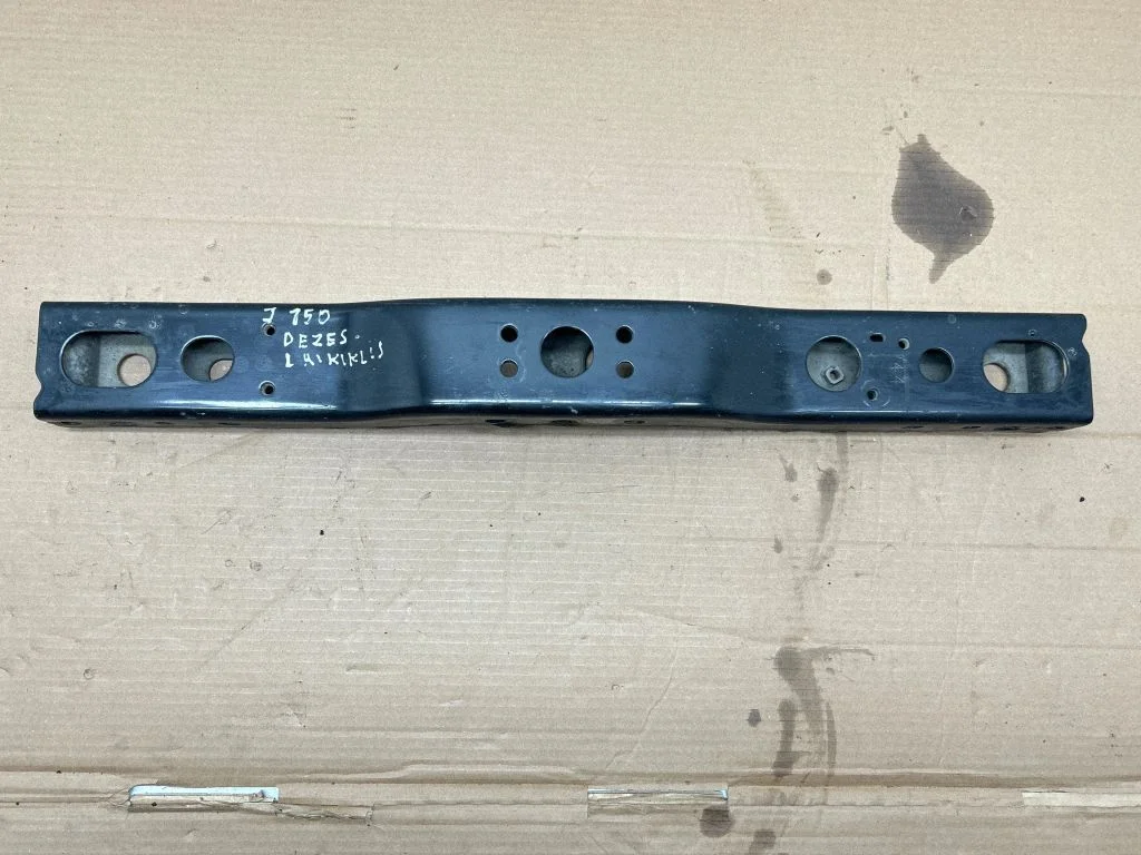 Gearbox mounting bracket