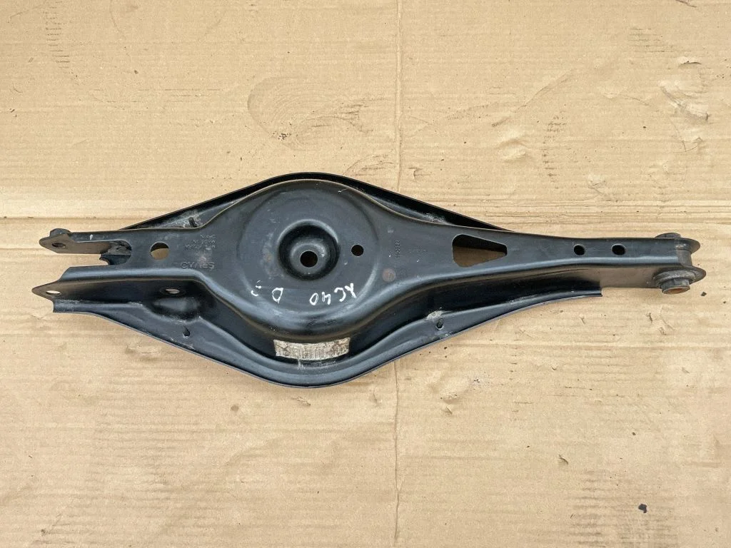 Rear upper control arm/wishbone 32221200