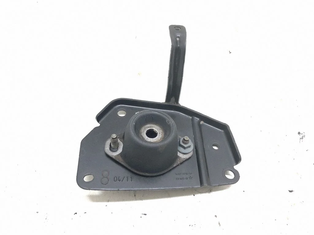 Gearbox mounting bracket 9682731780