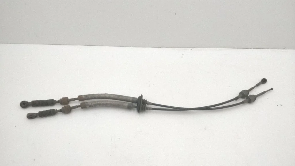 Gear shift cable linkage