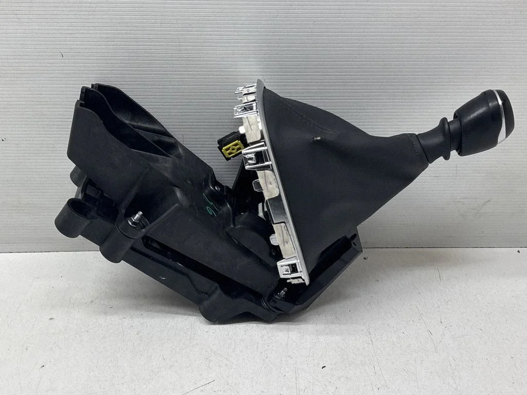 Gear selector mechanism 341042886R