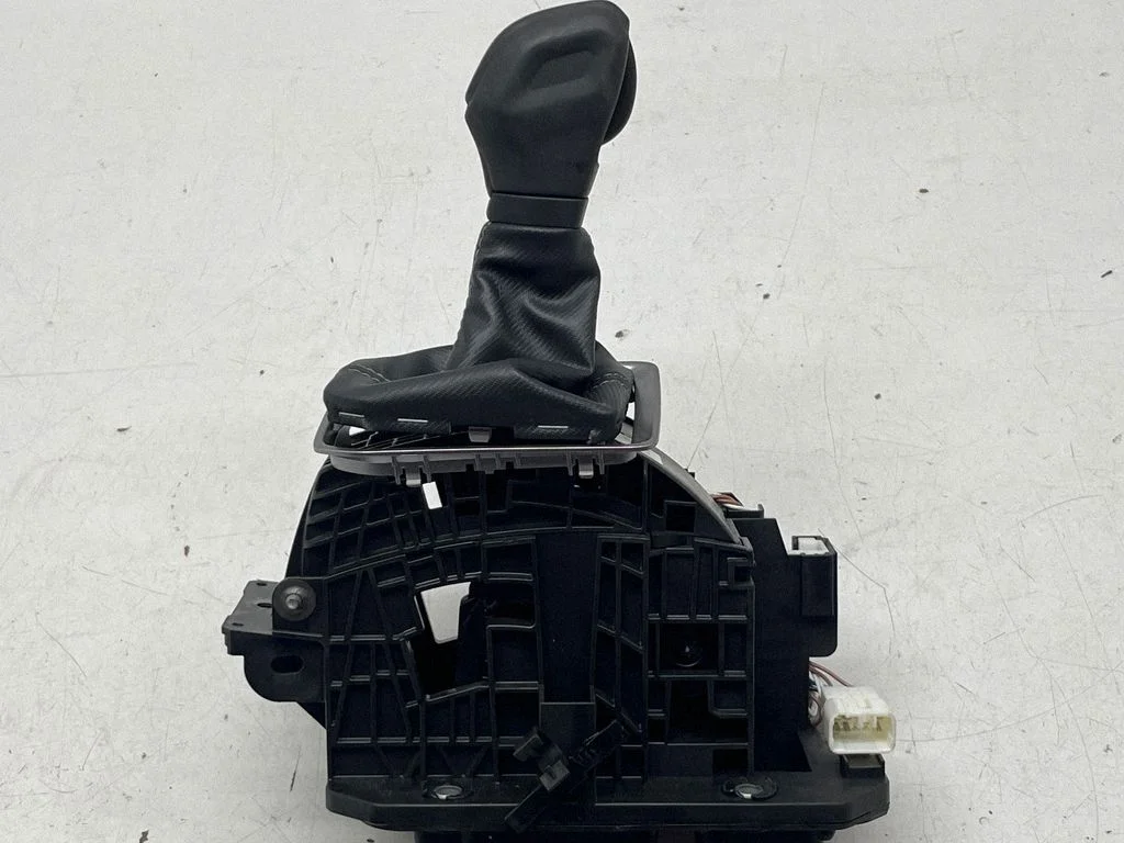 Gear selector mechanism 4X0FB