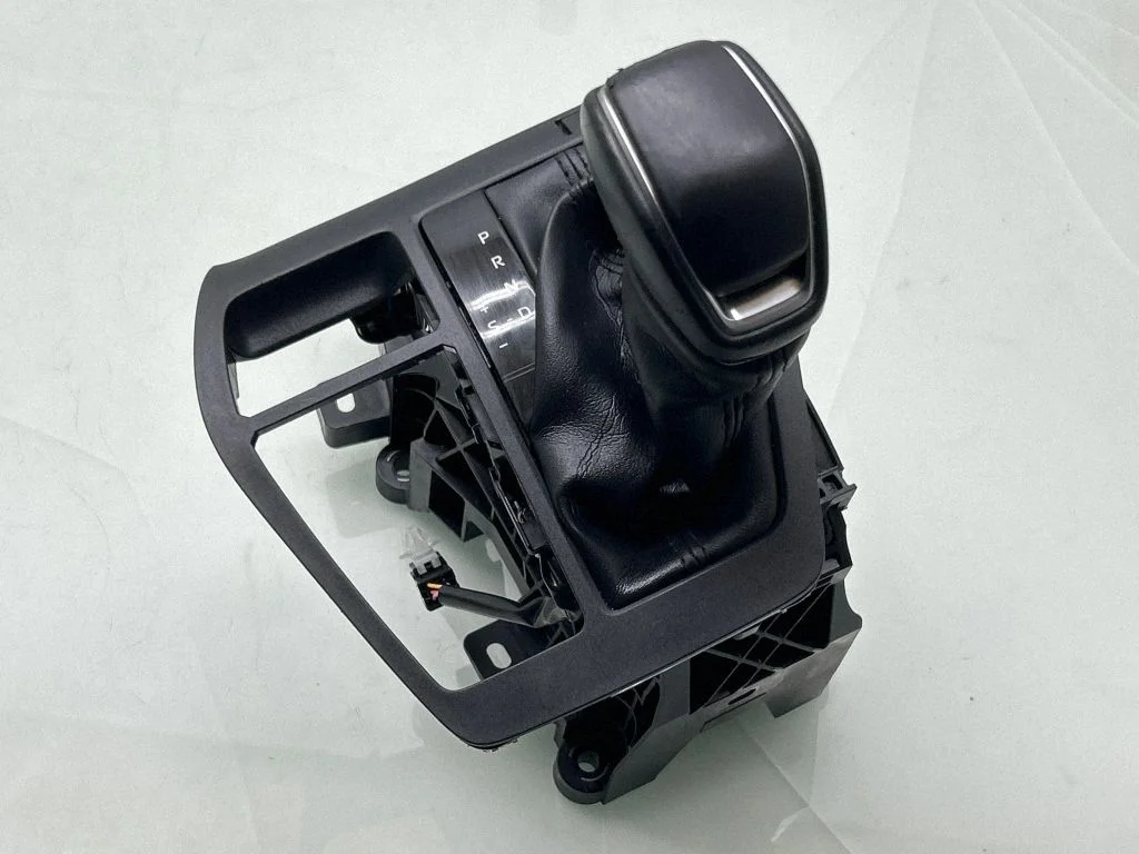Gear selector mechanism 75G892