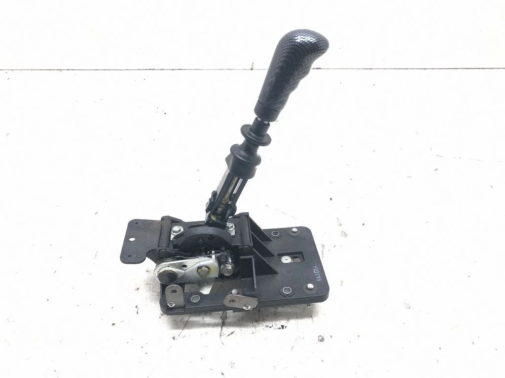 Gear selector mechanism