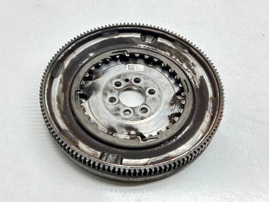 Flywheel 04E105266