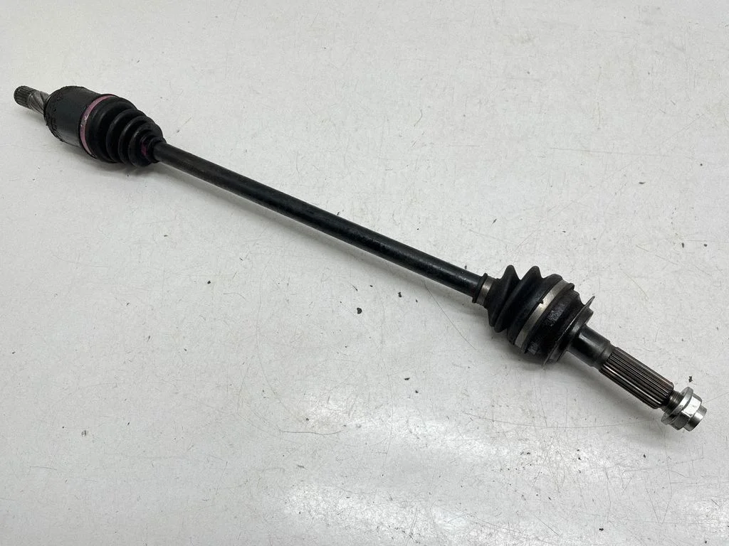 Rear driveshaft – rear right