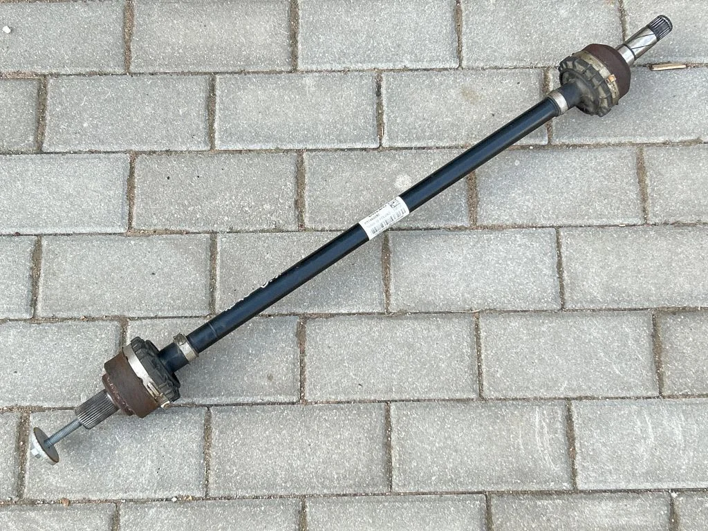 Rear driveshaft 31460282