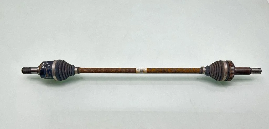 Rear driveshaft 49600D7000
