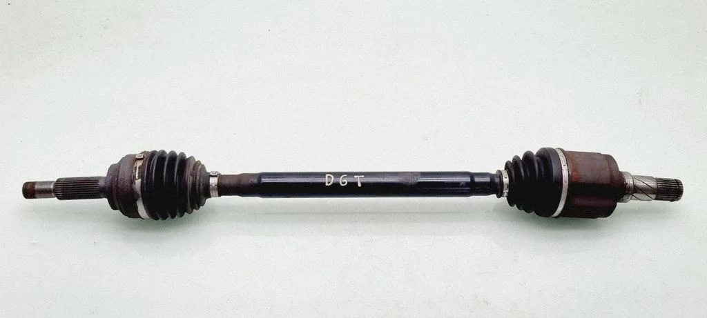 Rear driveshaft 100771901B