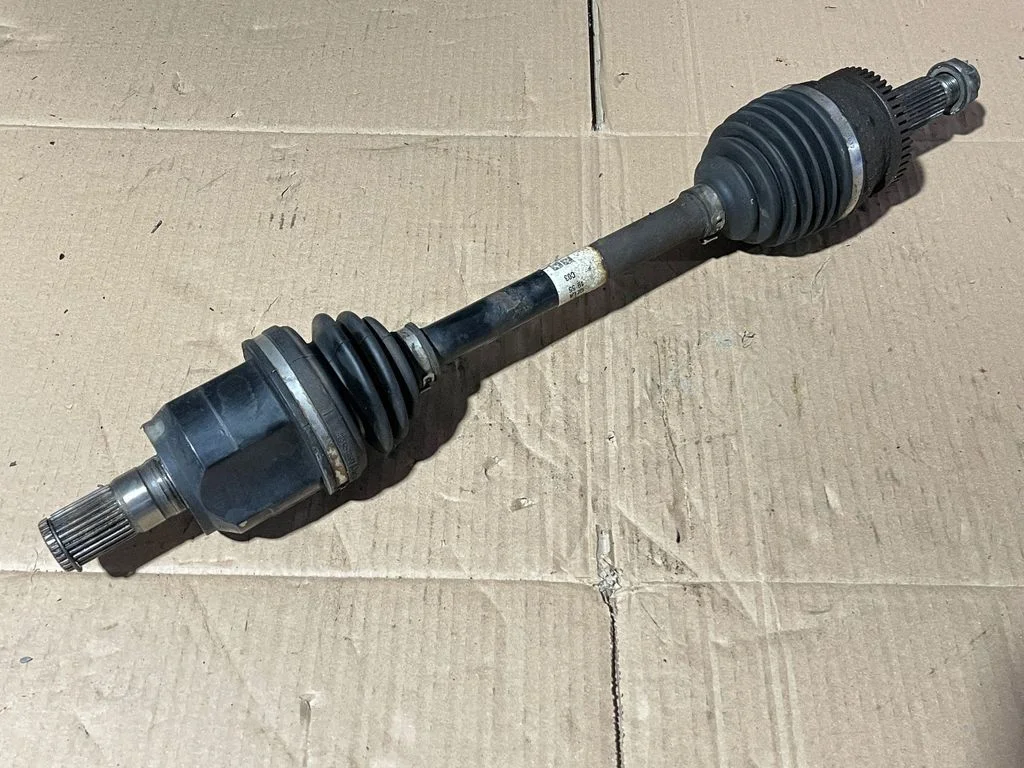 Front driveshaft 49500A8000
