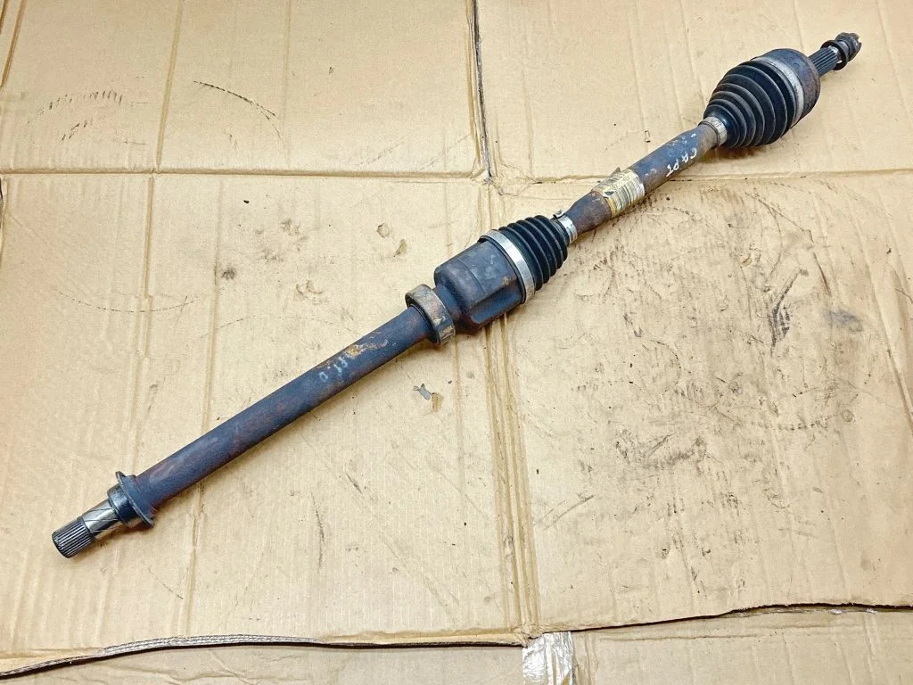 Front driveshaft 391006849R – Renault Captur (2013-2020)