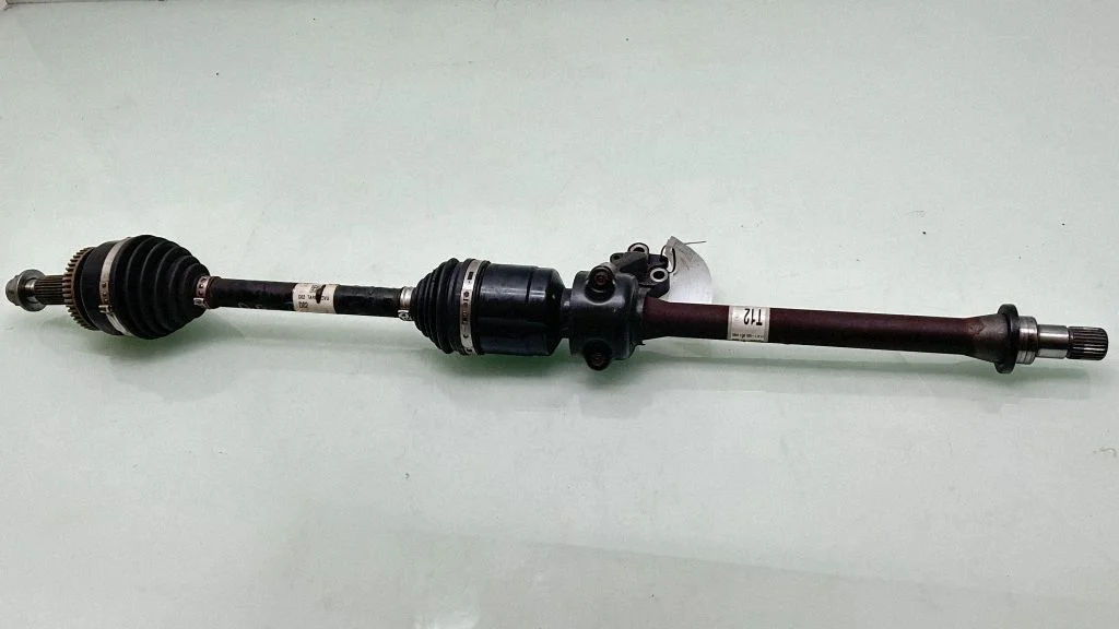 Front driveshaft 49560D7100