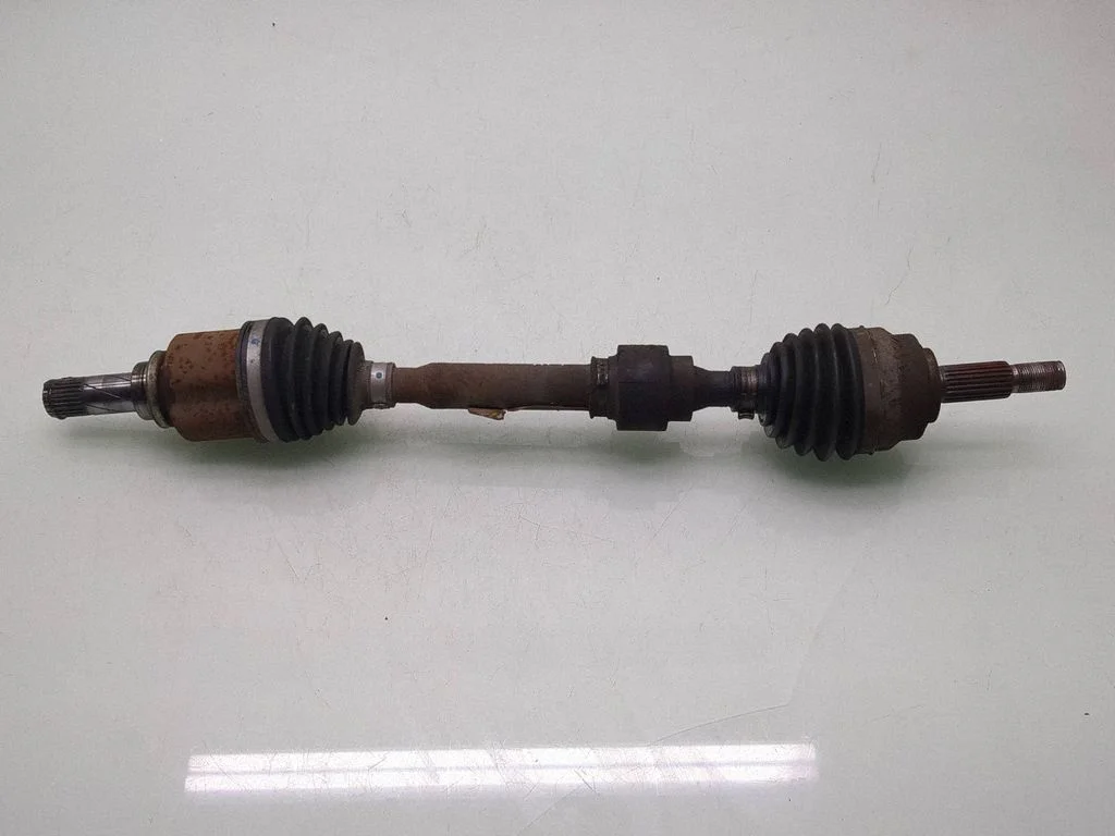 Front driveshaft 391011411R