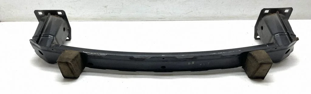 Priekšējā bampera šķērssija EJ3217F021AB