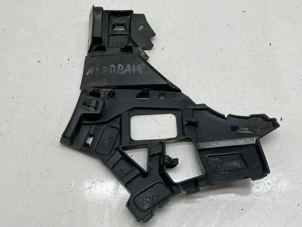 Front bumper mounting bracket 960164119R