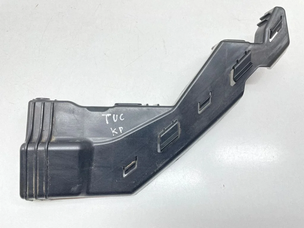 Front bumper mounting bracket 86551D7000