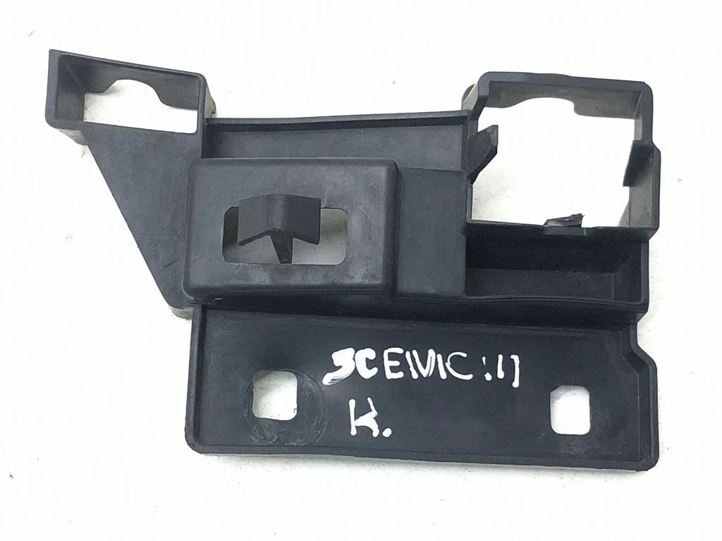 Front bumper mounting bracket 620949485R