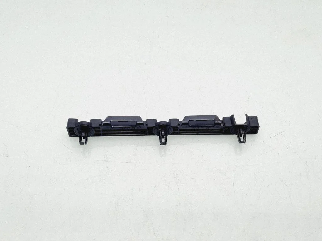 Front bumper mounting bracket 100369200C
