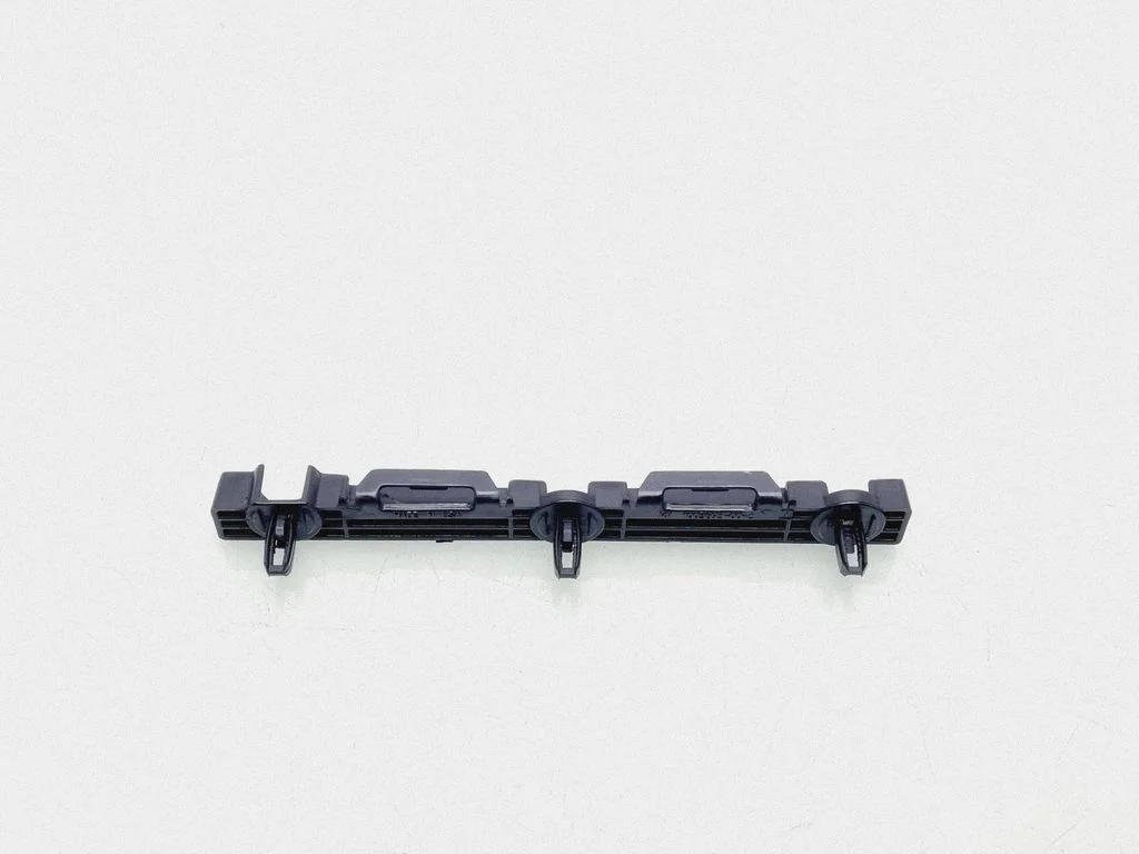 Front bumper mounting bracket 100369300C
