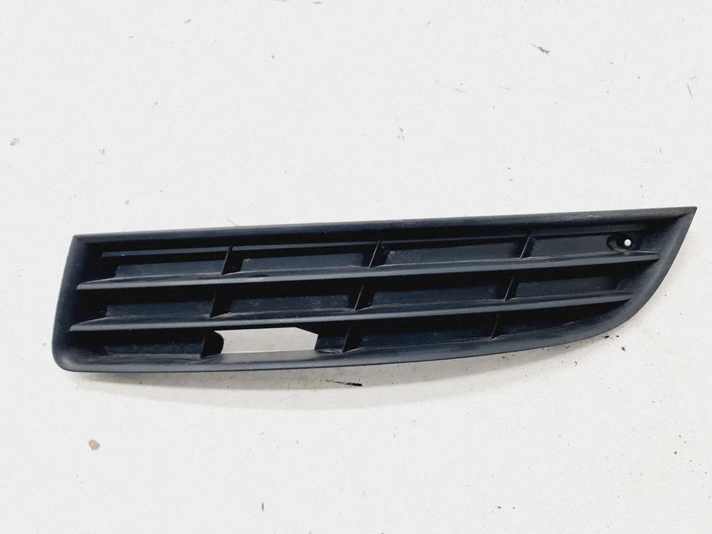 Kratka dolna zderzaka – Volkswagen Passat B6 (2005-2010)