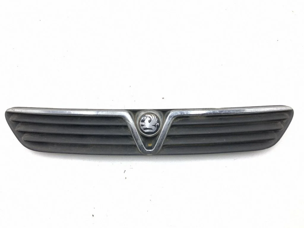 Front bumper upper radiator grill 90587101