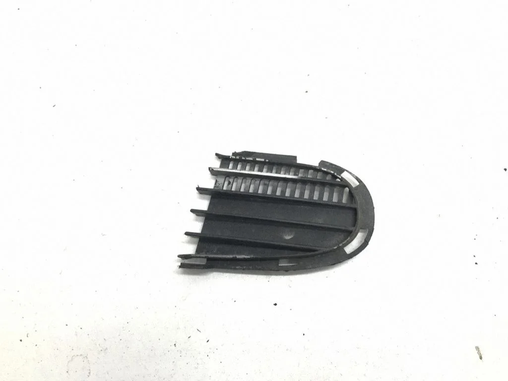 Front bumper lower grill – front left