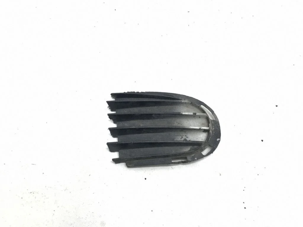 Front bumper lower grill 90568245