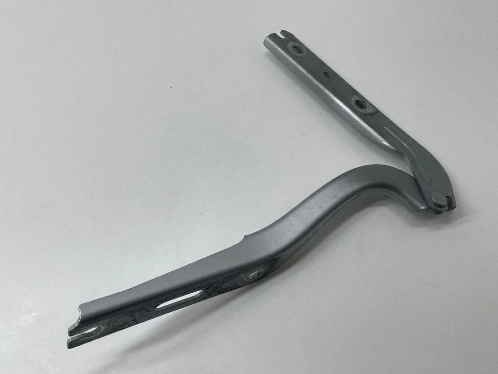 Engine bonnet/hood hinges – Volkswagen T-Cross (2016-)
