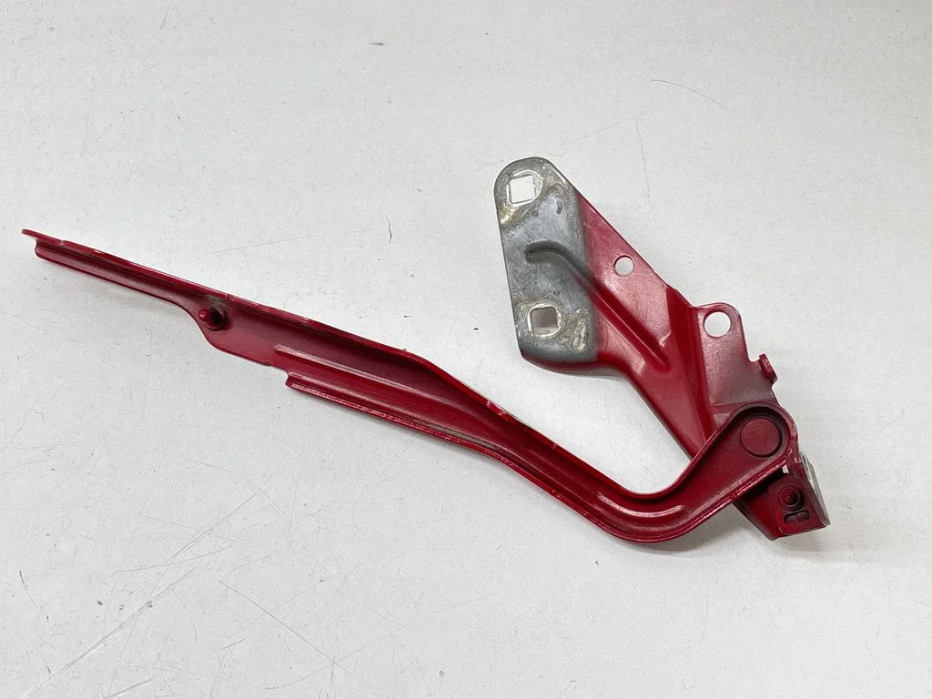 Engine bonnet/hood hinges – Ram 1500 DT (2018-)