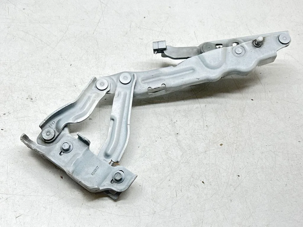Mootorikapoti hinged 3165186