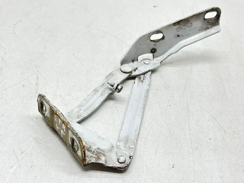 Mootorikapoti hinged – Mercedes-Benz Sprinter W906 (2006-2018)