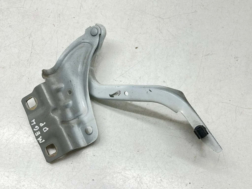 Engine bonnet/hood hinges 654002203R