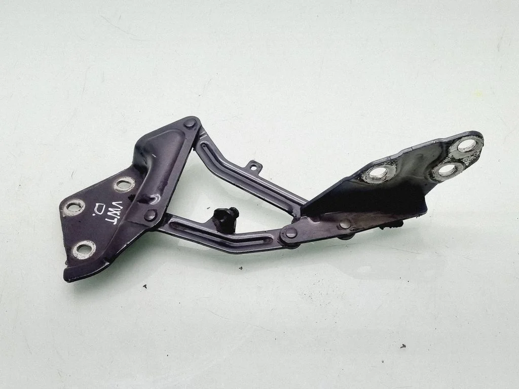 Engine bonnet/hood hinges 7L6823302A