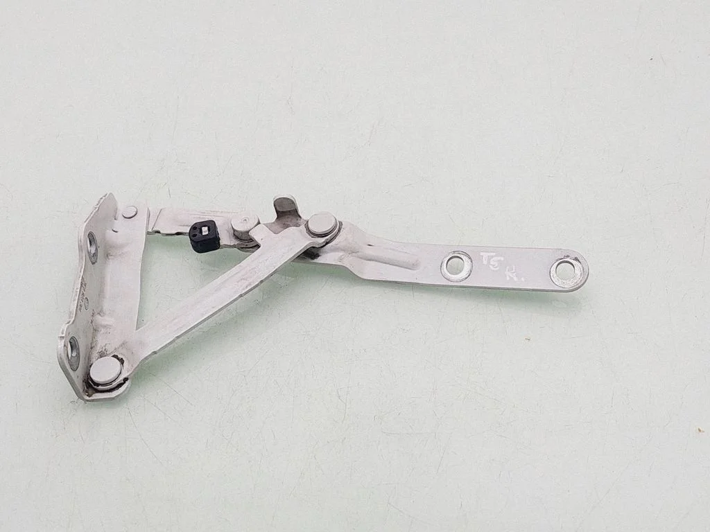 Mootorikapoti hinged 7E0823301