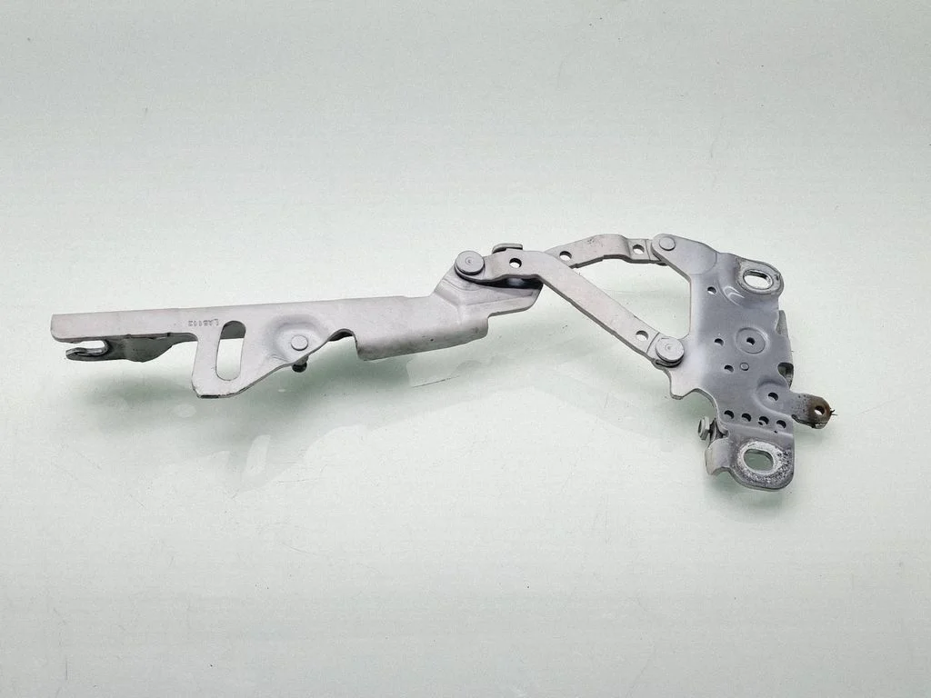 Motora pārsega eņģe (-es) – BMW 3. sērija F30 F35 F31 (2012-2018)