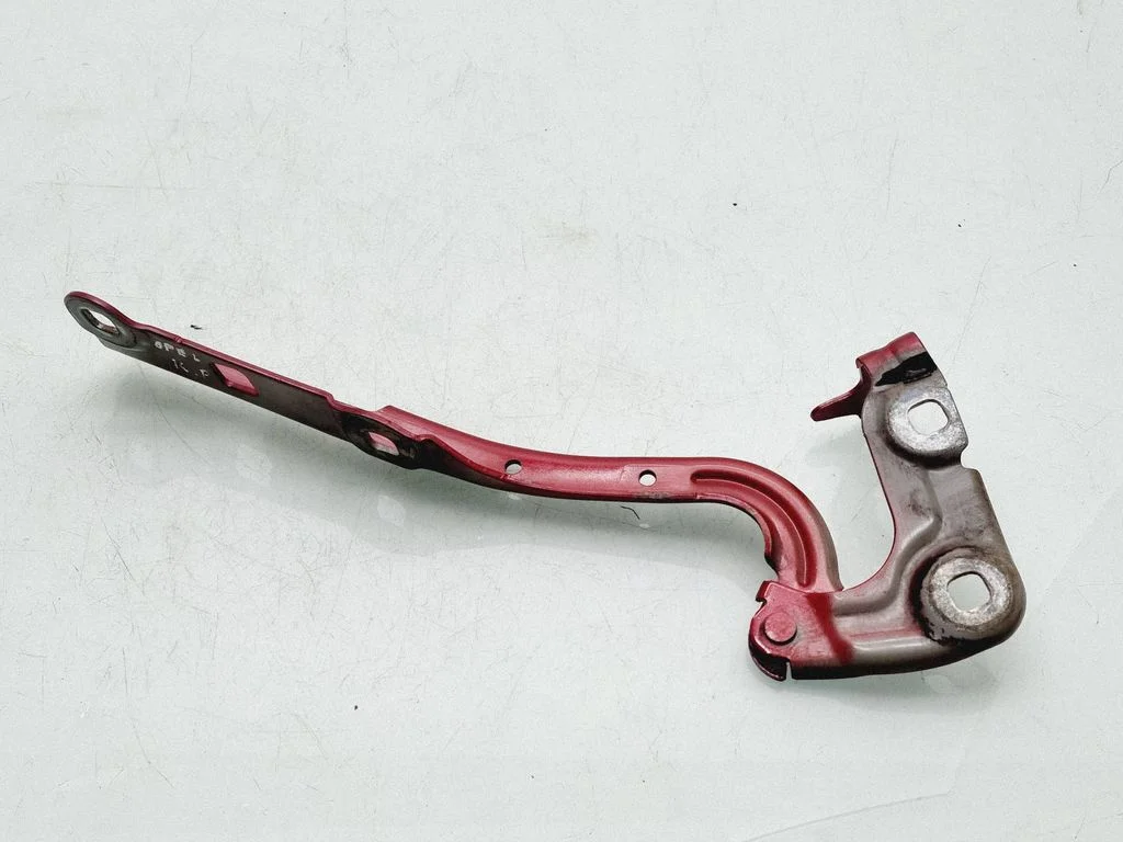 Motora pārsega eņģe (-es) 39032149