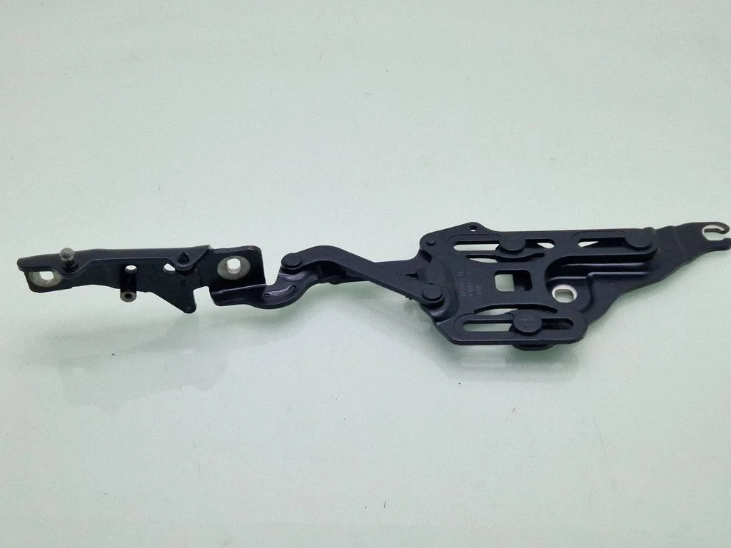 Engine bonnet/hood hinges 7148348