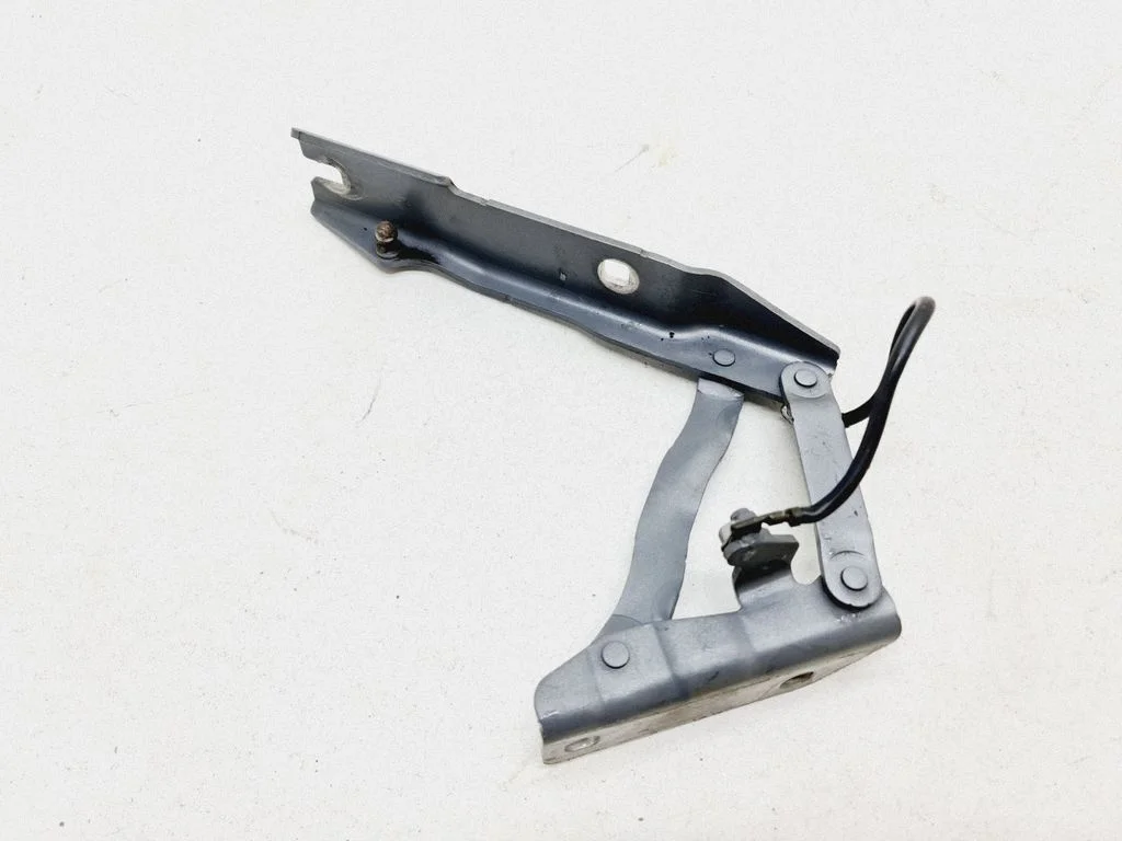 Engine bonnet/hood hinges 41617008728