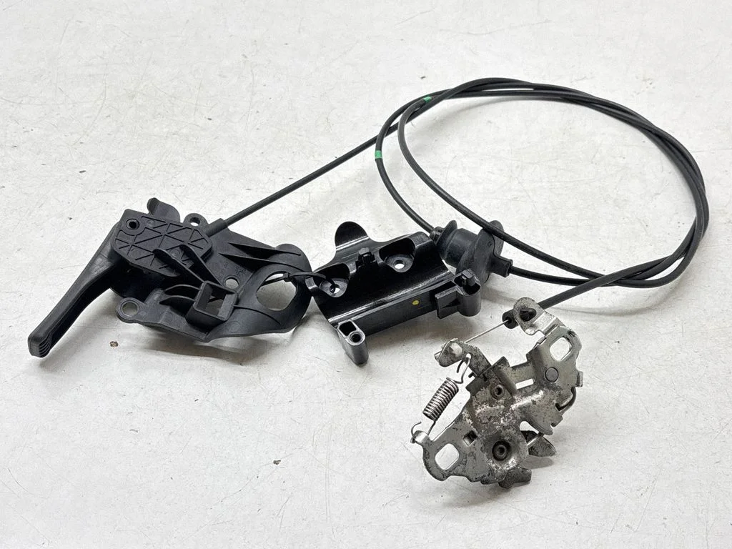 Engine bonnet/hood lock/catch 9801080580