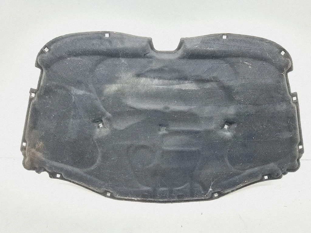 Engine bonnet/hood sound/heat insulation – Volkswagen Touareg I (2002-2010)