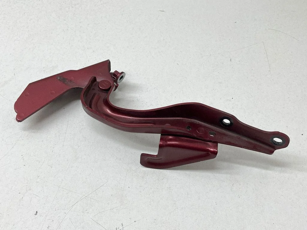 Mootorikapoti hinged – eesmine vasak