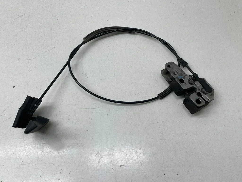 Engine bonnet/hood lock/catch