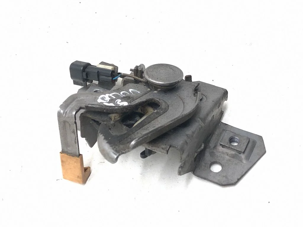 Engine bonnet/hood lock/catch
