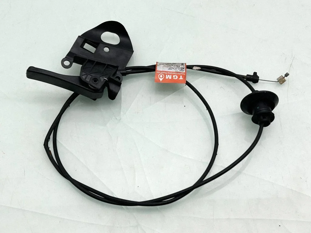 Engine bonnet/hood lock release cable SU001A4280