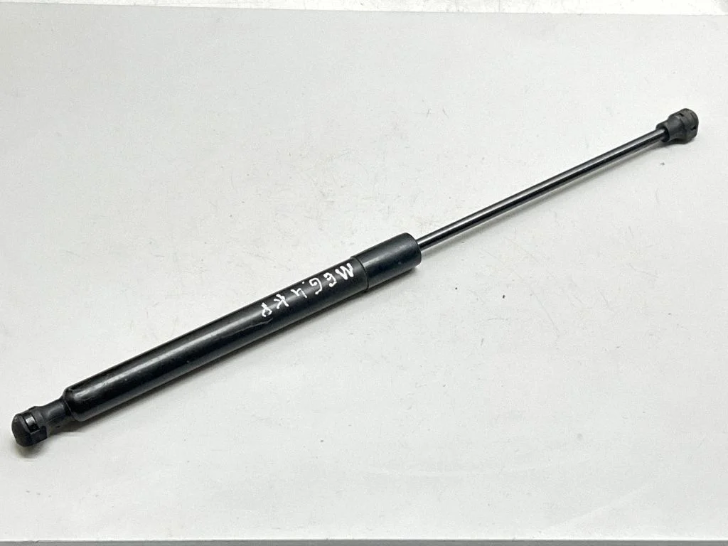 Front bonnet/hood damper/strut – Renault Megane Mégane Renault Sport III (IV Based) (2017-2023)