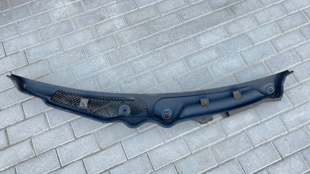 Wiper trim A2048303213