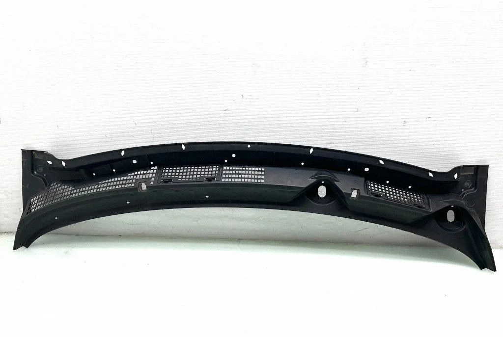 Wiper trim 66862JD00A
