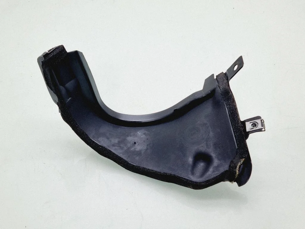 Wiper trim 9675767680